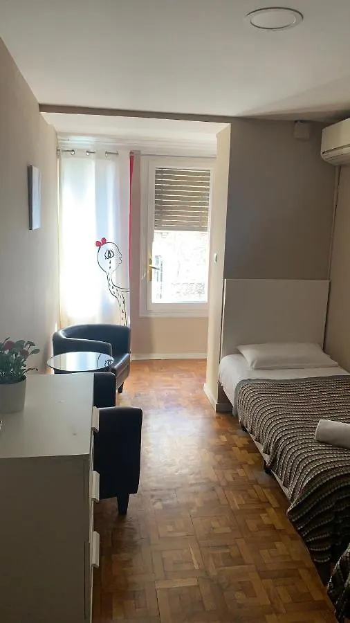 Somnio Hostels Barcelona Casa de hóspedes