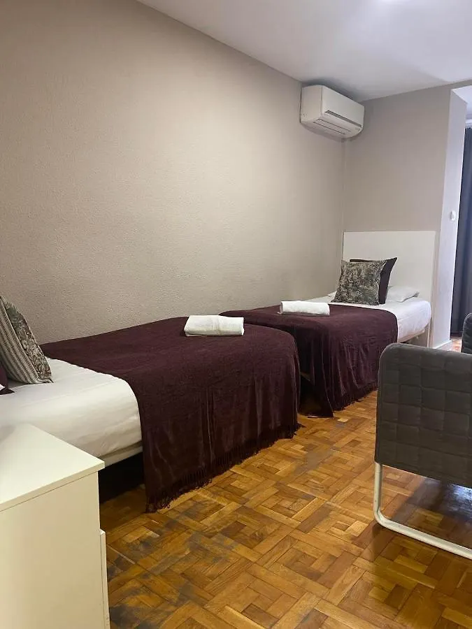Somnio Hostels Barcelona 2*,