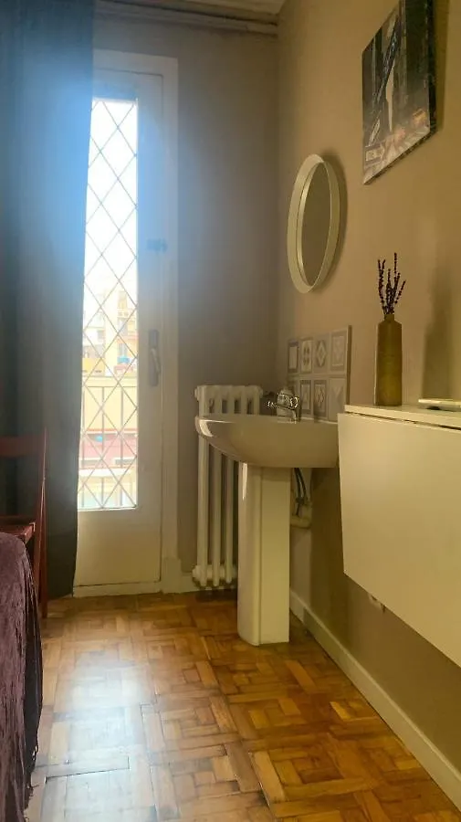 Somnio Hostels Barcelona 2*,  Espanha