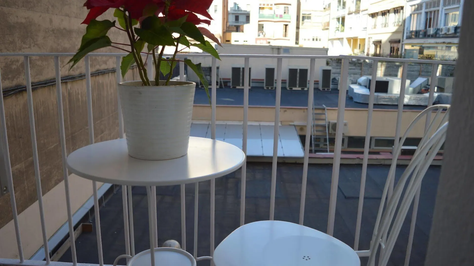 Somnio Hostels Barcelona 2*,